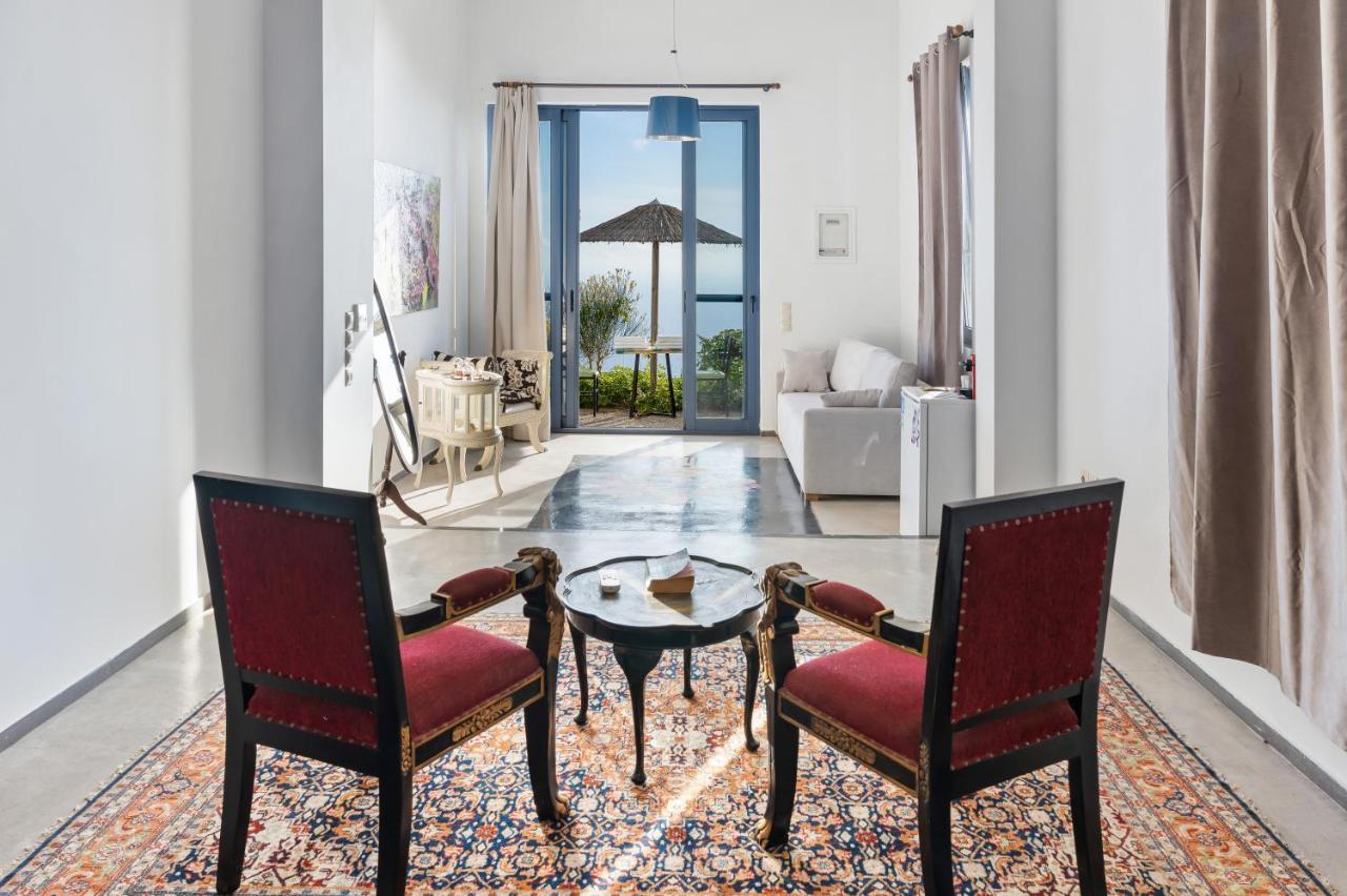 Serenity Boutique Suites Athánion Esterno foto