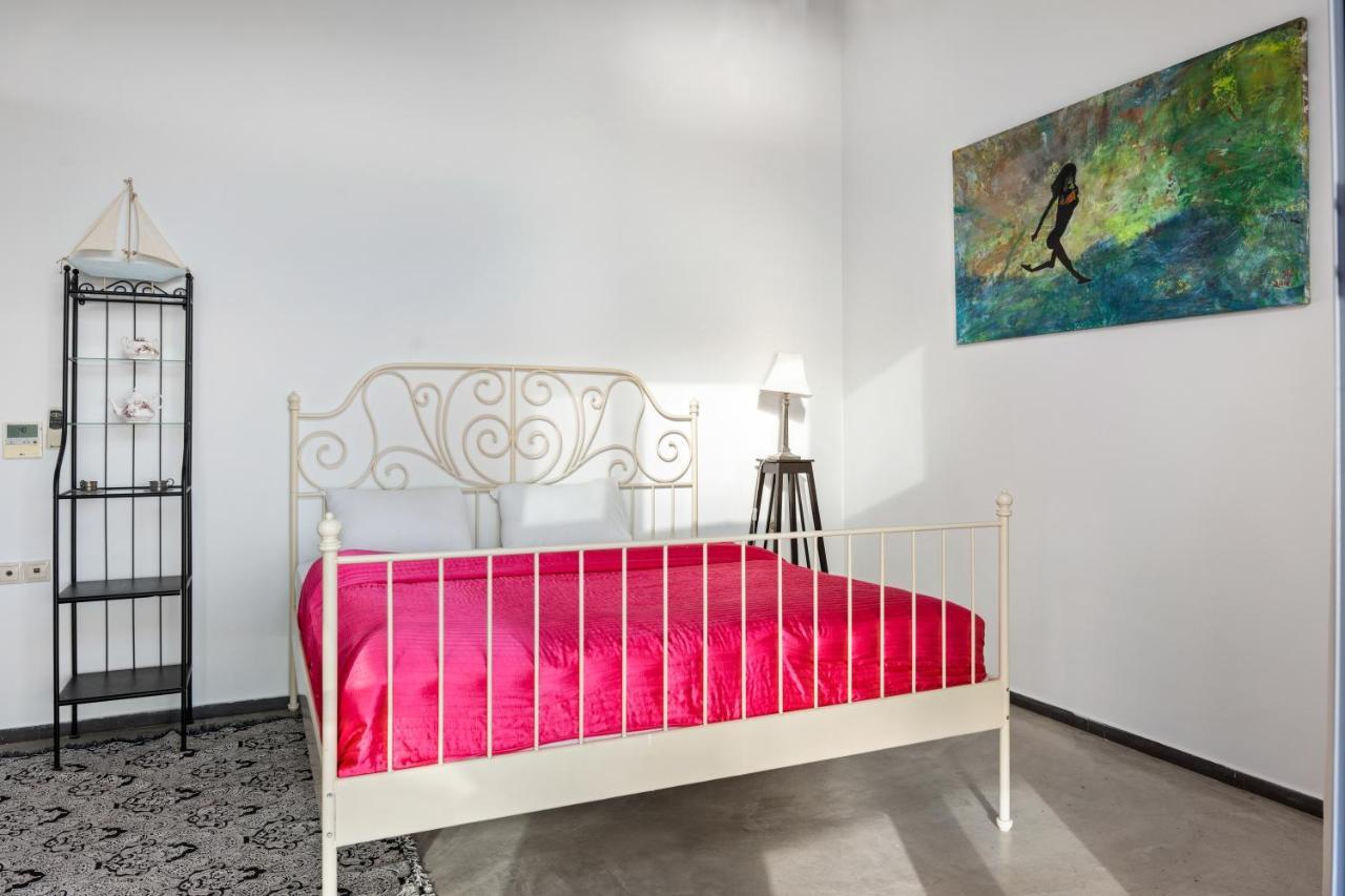 Serenity Boutique Suites Athánion Esterno foto