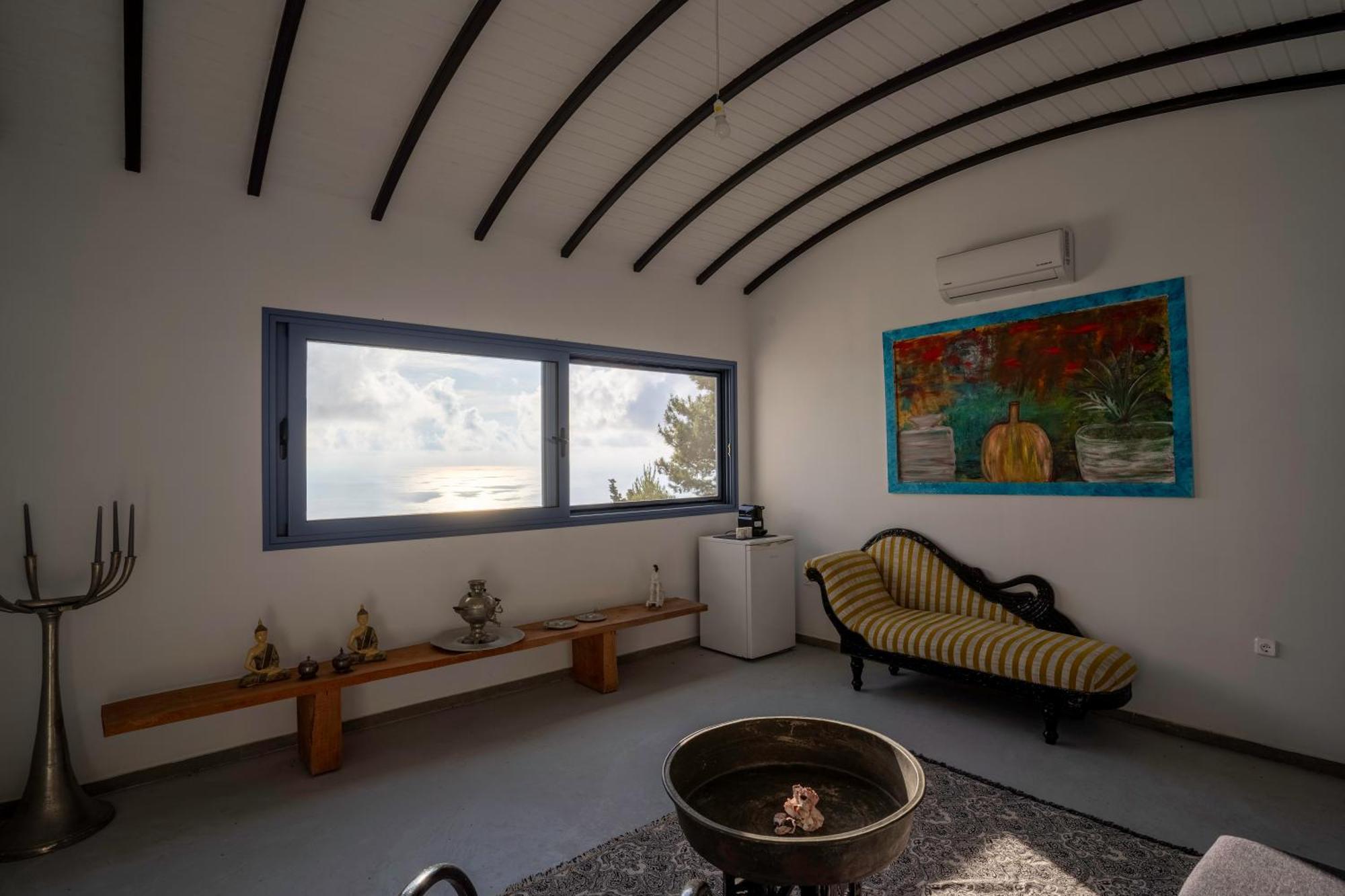 Serenity Boutique Suites Athánion Esterno foto